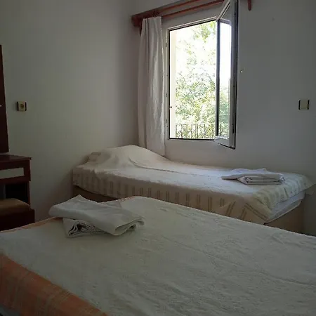 Hostel Makri